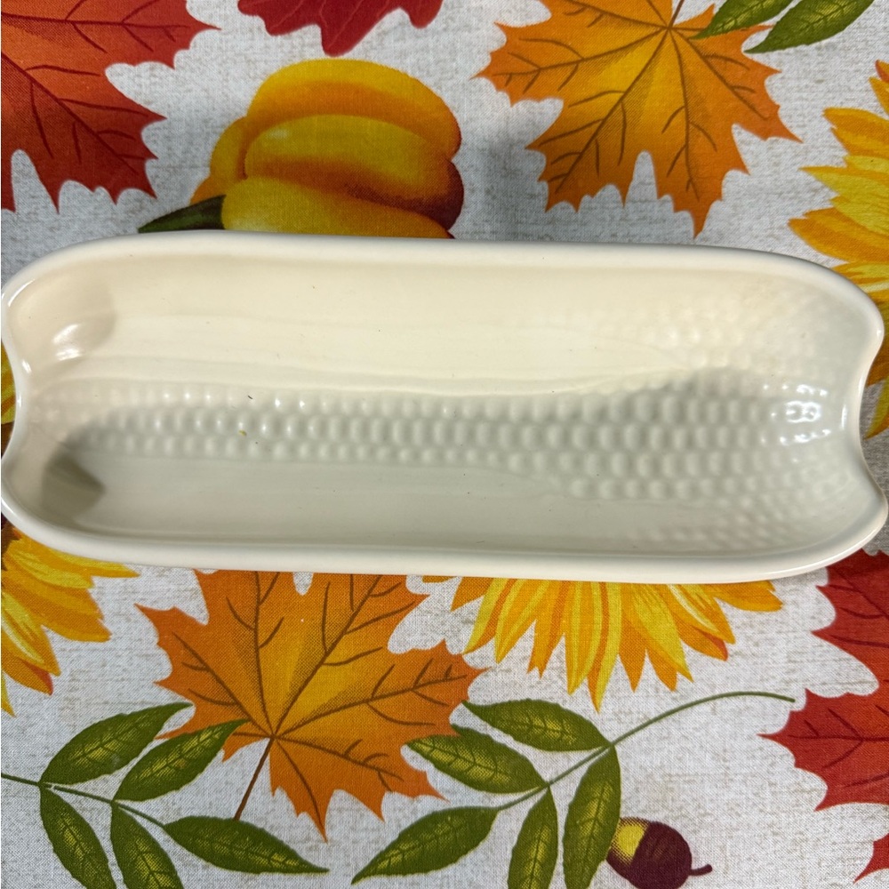 Pfaltzgraff Corn Buttering Dish